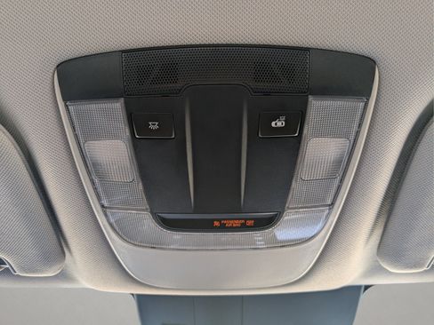Used 2023 Kia Sorento LX FWD image 18