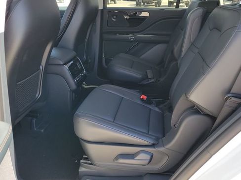 New 2026 Lincoln Aviator AWD image 7