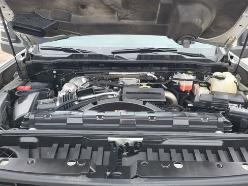 Used 2023 Chevrolet Silverado 3500 High Country image 34