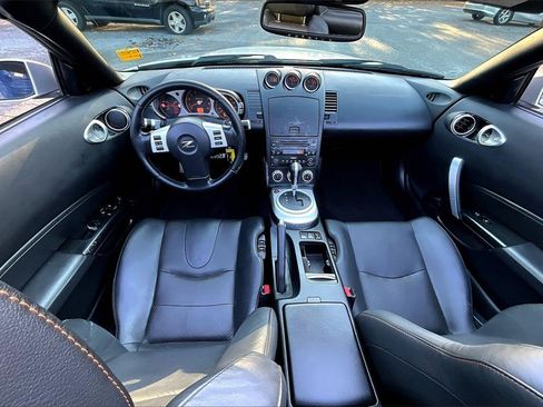 Used 2008 Nissan 350Z Touring image 8