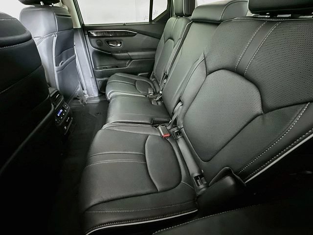 Used 2024 Honda Pilot Elite image 23