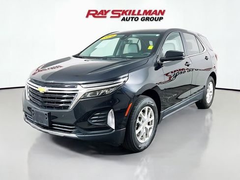 Used 2024 Chevrolet Equinox LT AWD/4WD image 3