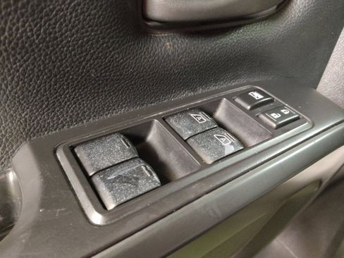 Used 2021 Nissan Titan S w/ S Utility Package image 27