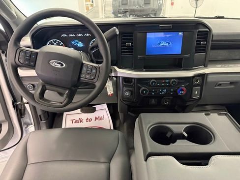 New 2026 Ford F250 XL w/ XL Chrome Package RWD image 13