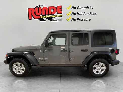 Used 2019 Jeep Wrangler Unlimited Sport S AWD/4WD image 3