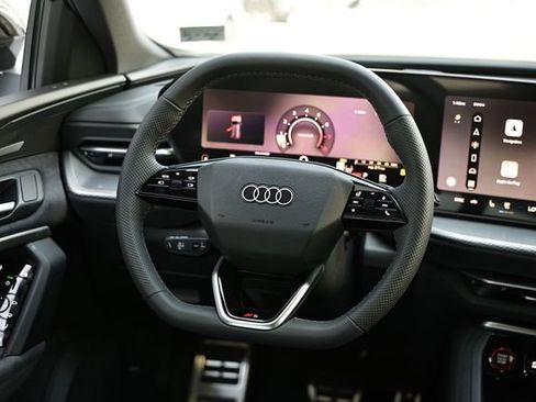 New 2026 Audi SQ5 Premium Plus image 30