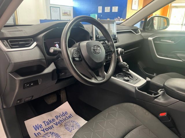 Used 2024 Toyota RAV4 XLE AWD/4WD image 18