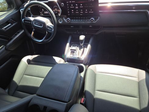 Used 2024 GMC Canyon Elevation w/ Elevation Premium Package RWD image 25