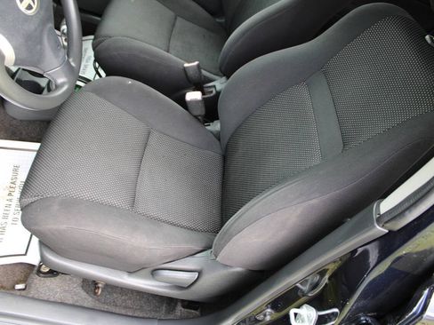 Used 2005 Scion xB FWD image 16