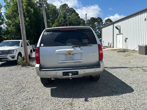 Used 2012 Chevrolet Tahoe LT w/ Luxury Package RWD image 5