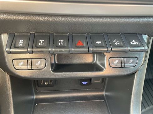 Used 2022 Chevrolet Colorado ZR2 image 32