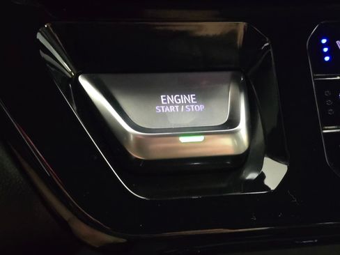 Used 2024 GMC Sierra 1500 AT4 w/ Technology Package AWD/4WD image 43