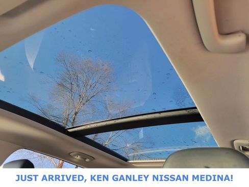 Used 2024 Kia Sorento SX image 13