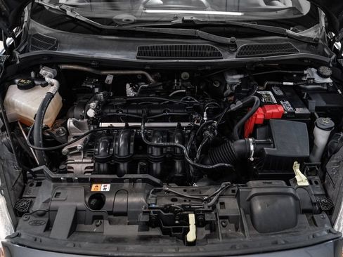 Used 2019 Ford Fiesta SE FWD image 40