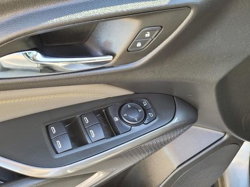 Used 2025 Chevrolet Trax ACTIV image 21