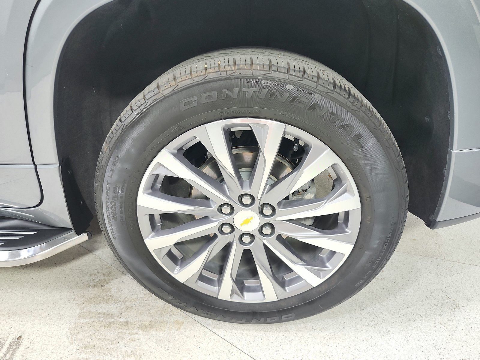 Used 2023 Chevrolet Traverse Premier FWD image 51