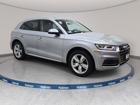Used 2019 Audi Q5 Premium Plus w/ Premium Plus Package AWD/4WD image 5