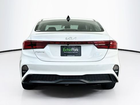 Used 2024 Kia Forte LXS FWD image 7