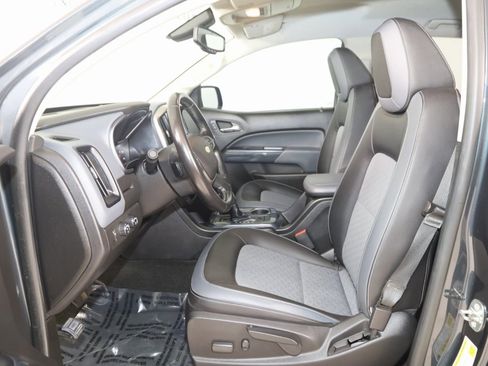 Used 2018 Chevrolet Colorado Z71 image 11