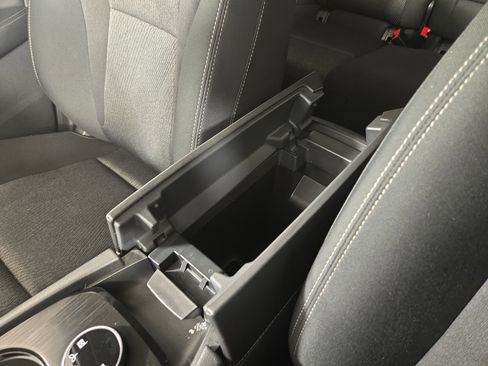 Used 2024 Nissan Rogue SV image 25