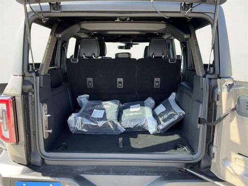 Certified 2025 Ford Bronco Outer Banks w/ Sasquatch Package image 22