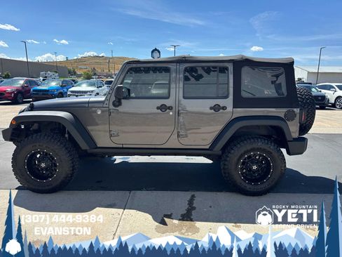 Used 2014 Jeep Wrangler Unlimited Rubicon AWD/4WD image 6