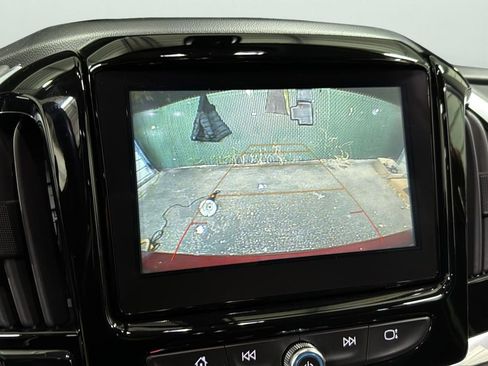 Used 2019 Chevrolet Traverse LT image 17