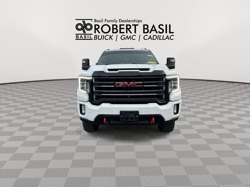 Used 2022 GMC Sierra 2500 AT4 w/ AT4 Preferred Package AWD/4WD image 3