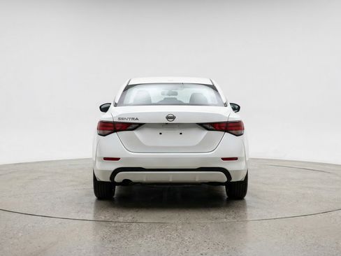 Used 2025 Nissan Sentra SV image 7