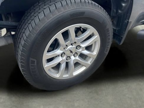 Used 2020 Chevrolet Silverado 1500 RST w/ All-Star Edition RWD image 16