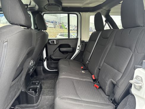 Used 2023 Jeep Wrangler Unlimited Sport AWD/4WD image 26