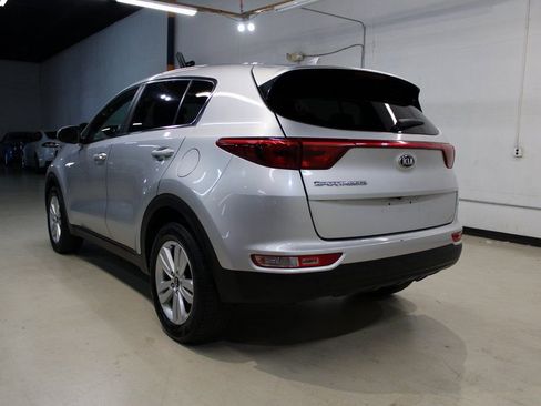 Used 2019 Kia Sportage LX image 5