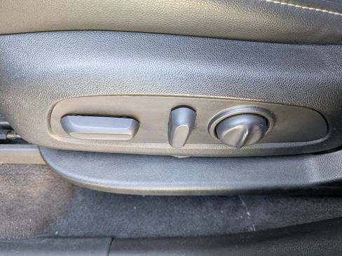 Used 2022 Chevrolet Traverse LT w/ LPO, Floor Liner Package AWD/4WD image 23