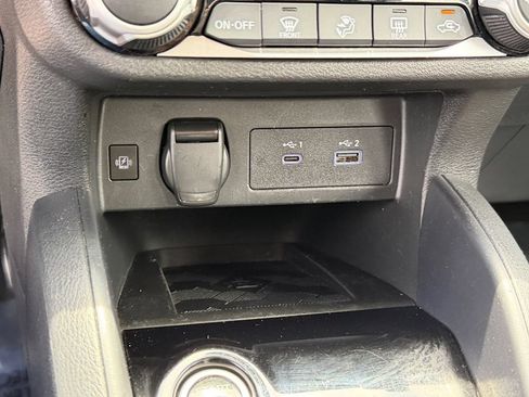 Used 2024 Nissan Versa SR w/ Trunk Package FWD image 27