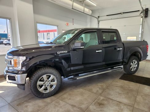 Used 2018 Ford F150 XLT w/ Equipment Group 302A Luxury image 4