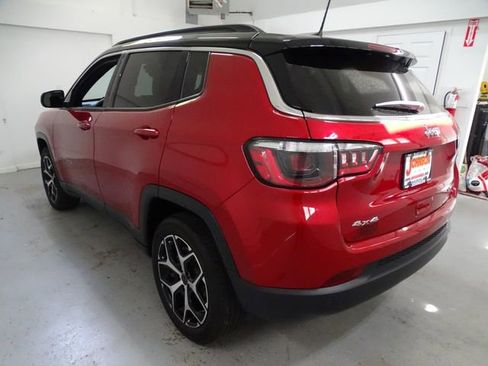 Certified 2025 Jeep Compass Limited AWD/4WD image 20