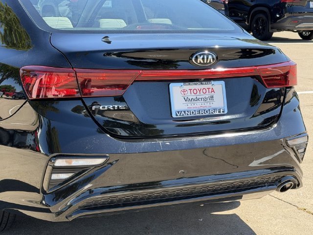 Used 2019 Kia Forte LXS FWD image 6
