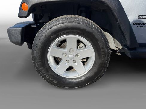 Used 2016 Jeep Wrangler Unlimited Sport w/ Quick Order Package 24S image 9