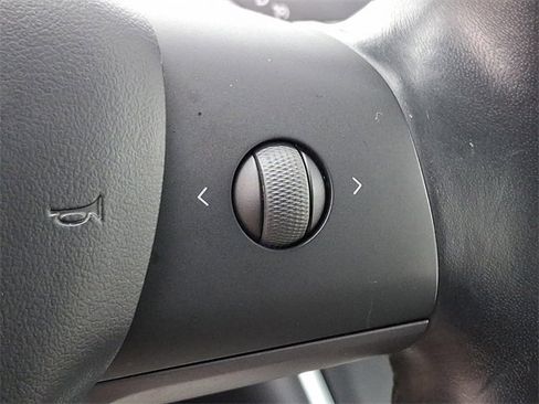 Used 2018 Tesla Model 3 Long Range image 24