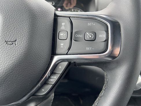 Used 2025 RAM 1500 Laramie image 30