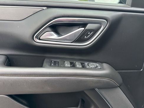 Used 2022 GMC Yukon AT4 AWD/4WD image 30