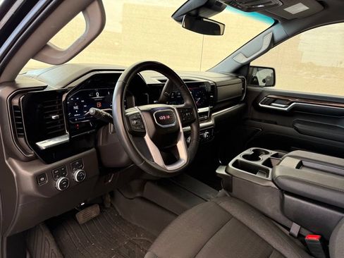 Used 2024 GMC Sierra 1500 Elevation w/ X31 Off-Road Package AWD/4WD image 14