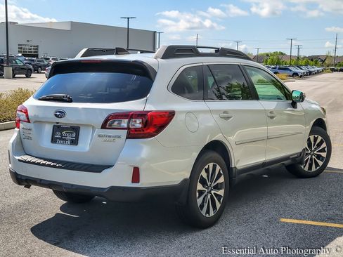 Used 2017 Subaru Outback 2.5i Limited AWD/4WD image 7
