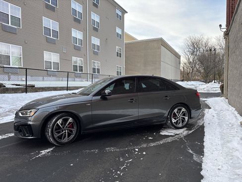 Used 2023 Audi A4 2.0T Premium Plus w/ Premium Plus Package image 3