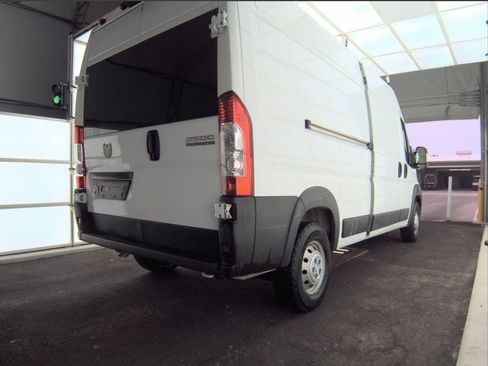 Used 2023 RAM ProMaster 2500 image 2