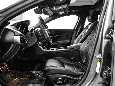 Used 2019 Jaguar XE R-Sport AWD/4WD image 15