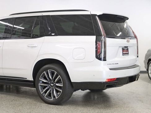 Used 2022 Cadillac Escalade Sport image 10