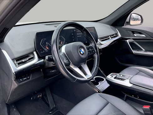 Used 2023 BMW X1 xDrive28i AWD/4WD image 16