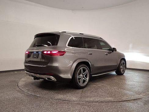 New 2026 Mercedes-Benz GLS 450 4MATIC image 8