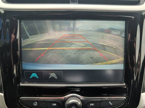 Used 2017 Chevrolet Sonic LT image 14